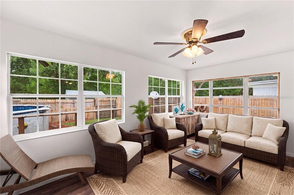 For Sale: $259,900 (2 beds, 1 baths, 1119 Square Feet)