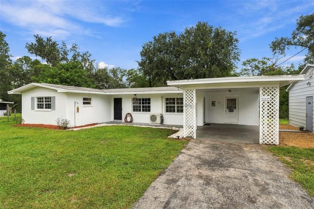 For Sale: $259,900 (2 beds, 1 baths, 1119 Square Feet)