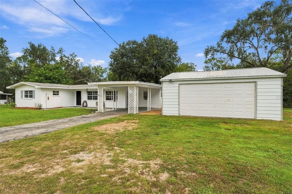 For Sale: $259,900 (2 beds, 1 baths, 1119 Square Feet)