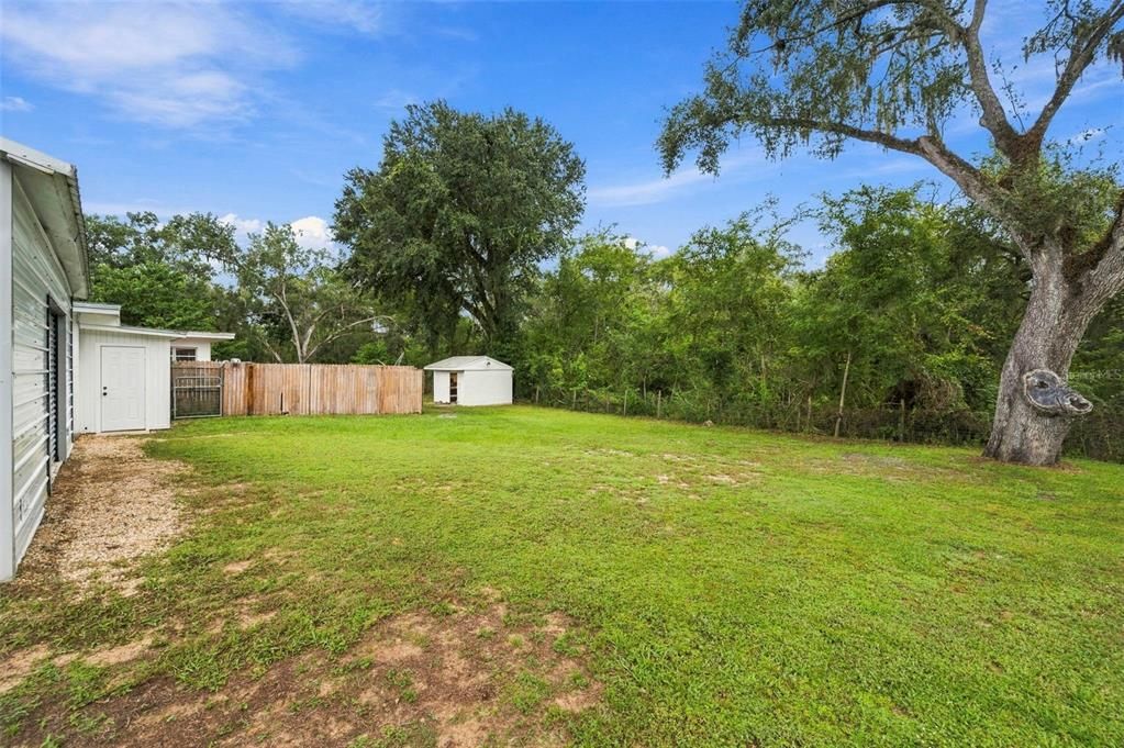 For Sale: $259,900 (2 beds, 1 baths, 1119 Square Feet)