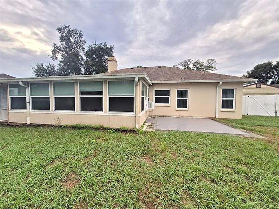 En Venta: $339,900 (3 camas, 2 baños, 1948 Pies cuadrados)