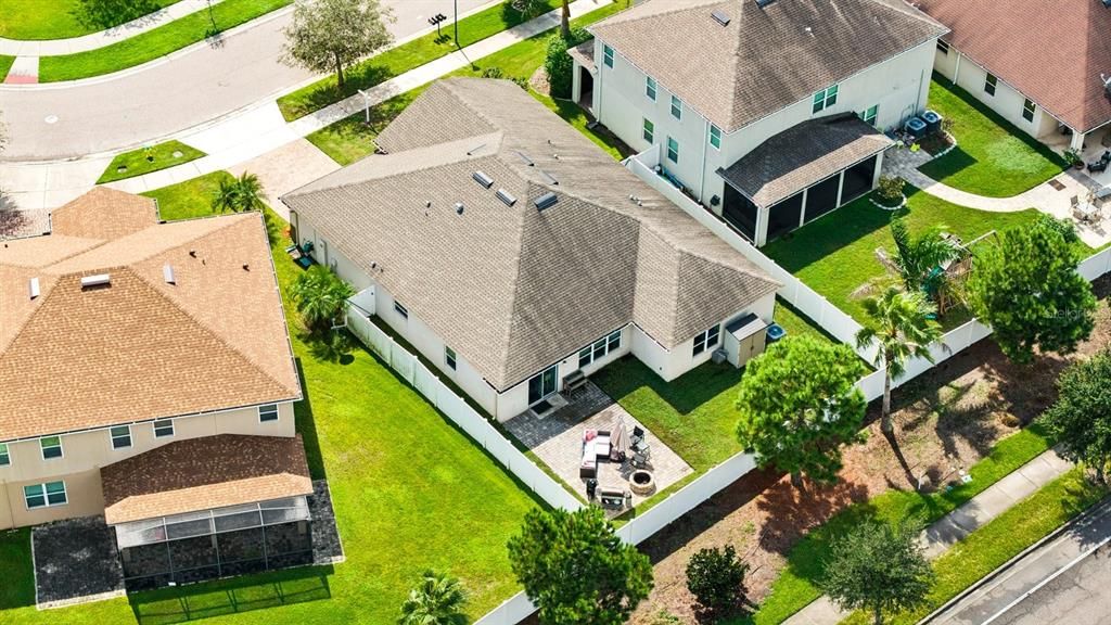 En Venta: $439,000 (4 camas, 2 baños, 2739 Pies cuadrados)