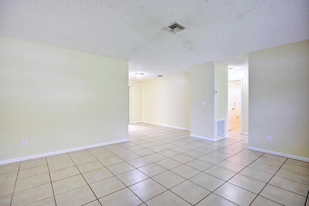 待售: $1,875,000 (28 贝兹, 0 浴室, 1952 平方英尺)