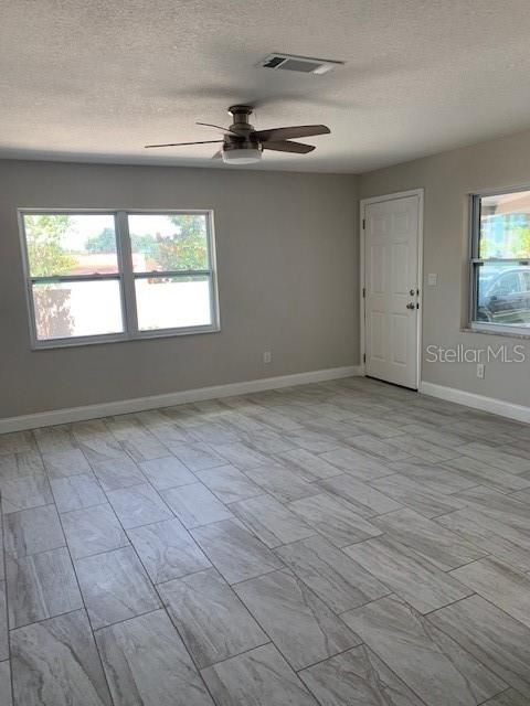 For Rent: $1,795 (2 beds, 1 baths, 810 Square Feet)