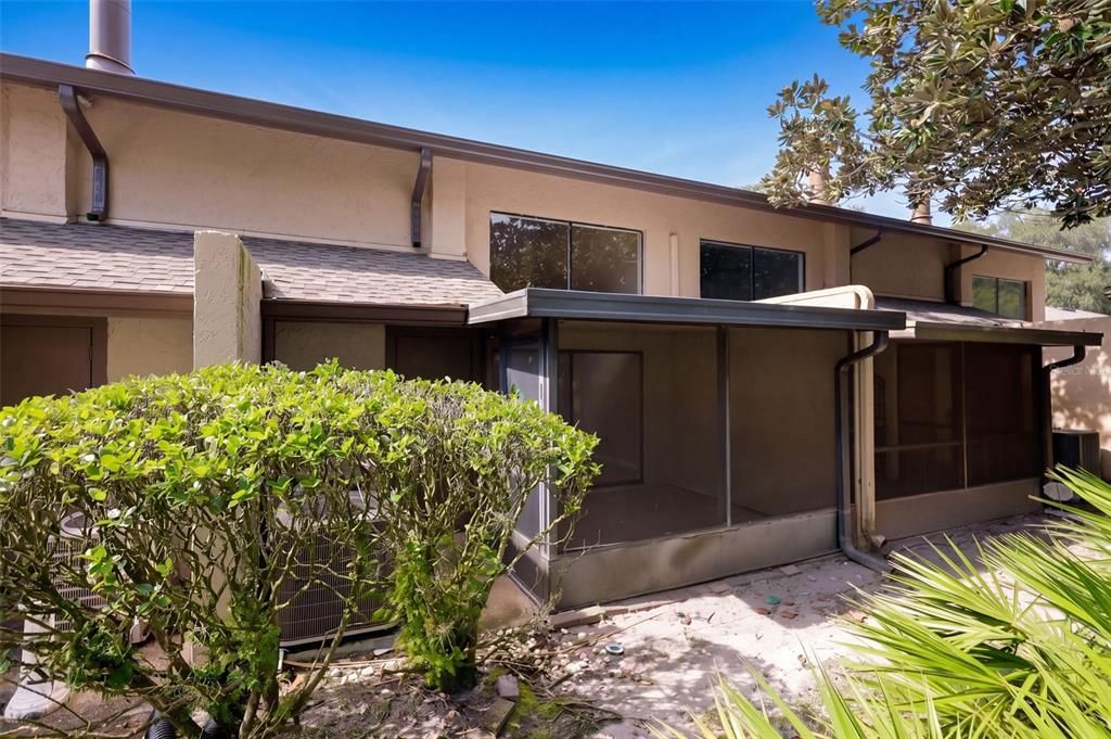 For Sale: $205,000 (2 beds, 2 baths, 1224 Square Feet)