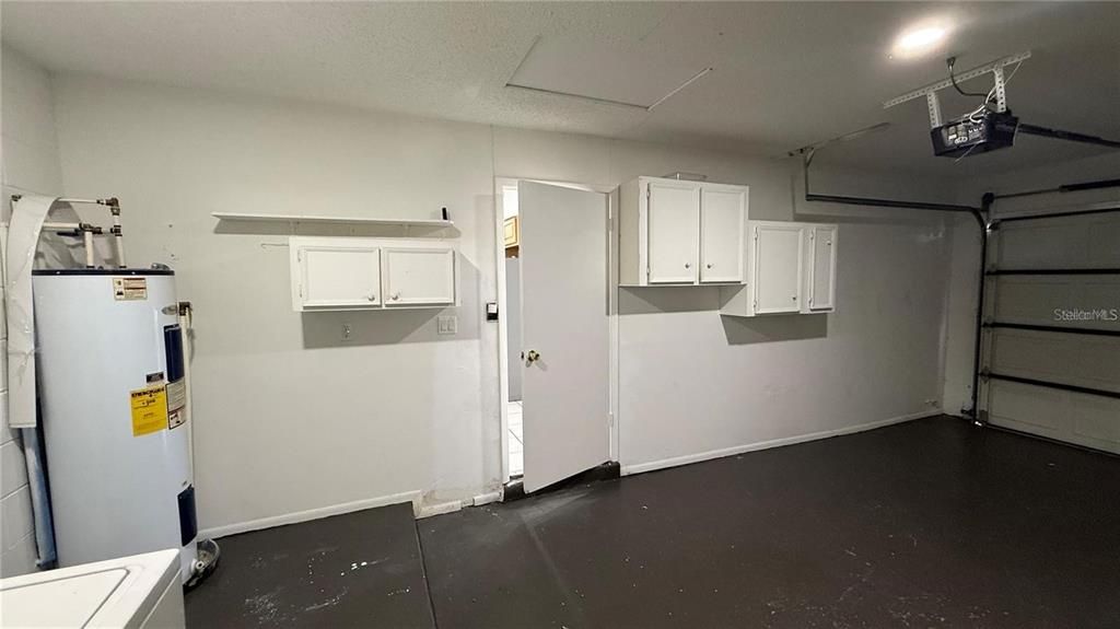 For Rent: $1,800 (2 beds, 2 baths, 1000 Square Feet)