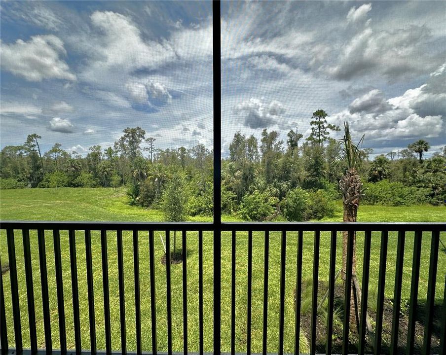 For Sale: $218,000 (2 beds, 2 baths, 1154 Square Feet)