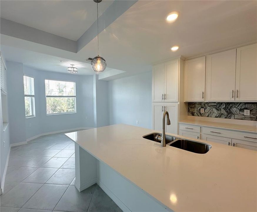 For Sale: $218,000 (2 beds, 2 baths, 1154 Square Feet)