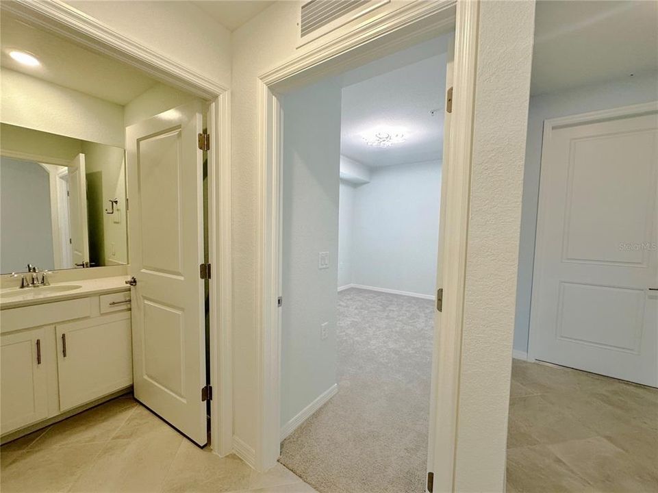 For Sale: $218,000 (2 beds, 2 baths, 1154 Square Feet)