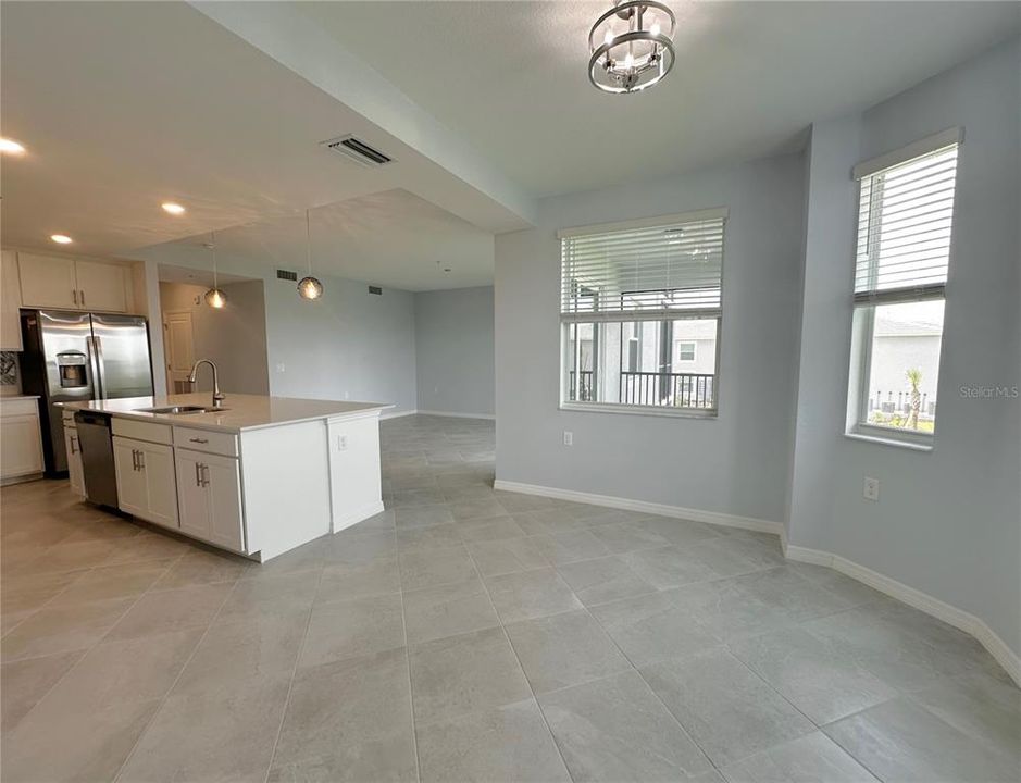 For Sale: $218,000 (2 beds, 2 baths, 1154 Square Feet)