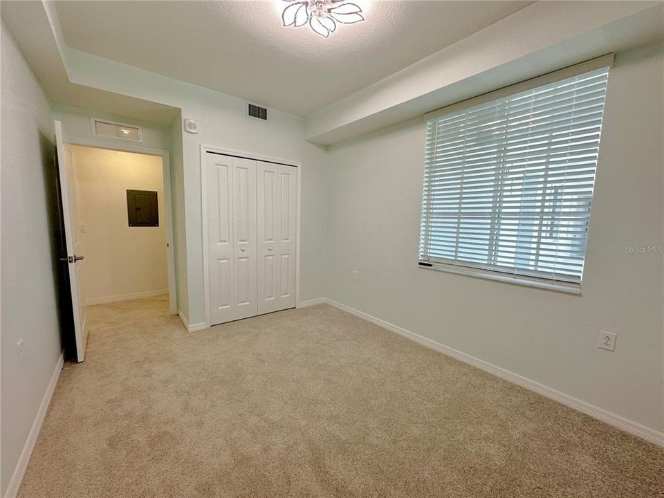 For Sale: $218,000 (2 beds, 2 baths, 1154 Square Feet)