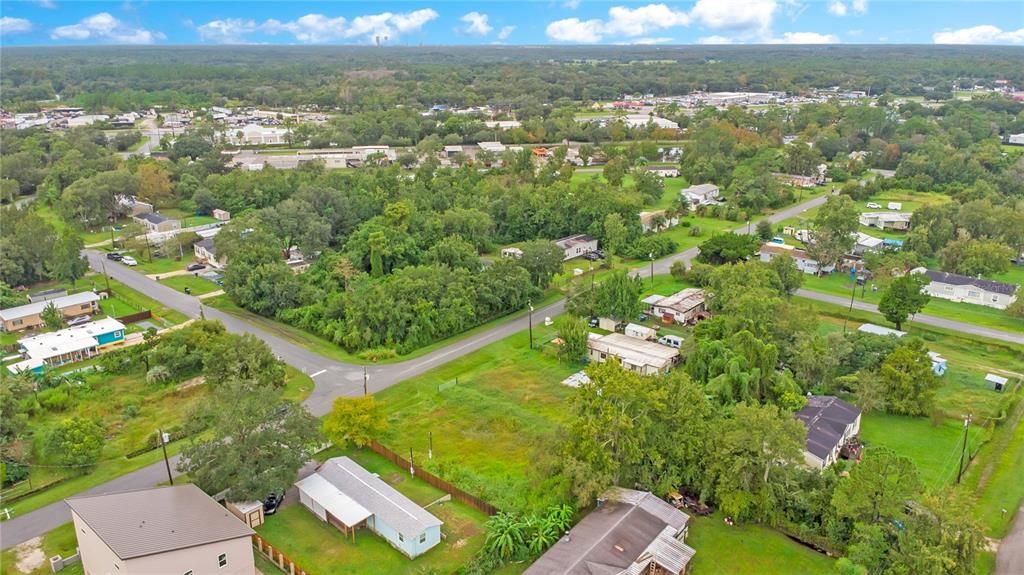 На продажу: $129,900 (0.43 acres)