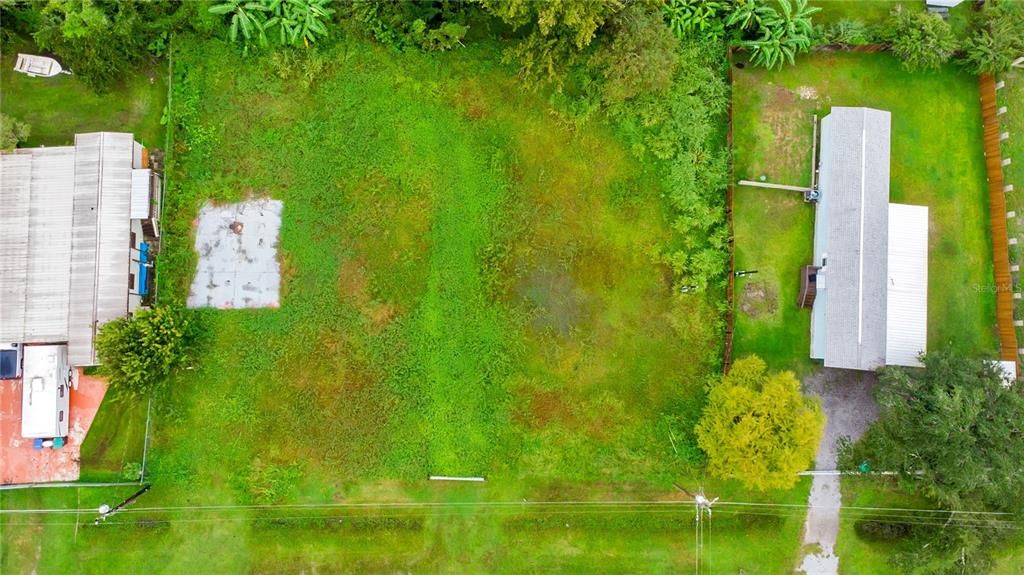 На продажу: $129,900 (0.43 acres)