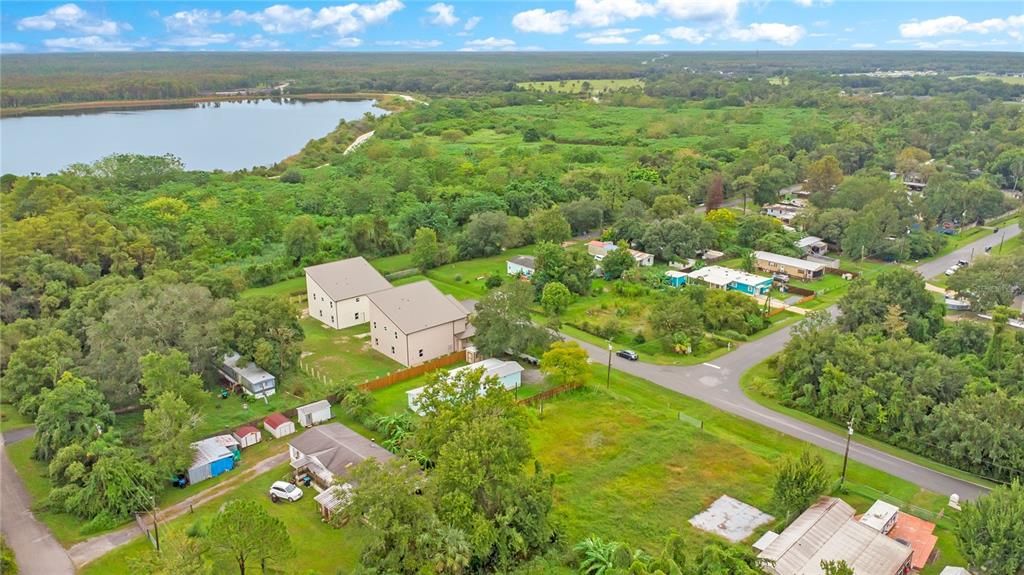 На продажу: $129,900 (0.43 acres)
