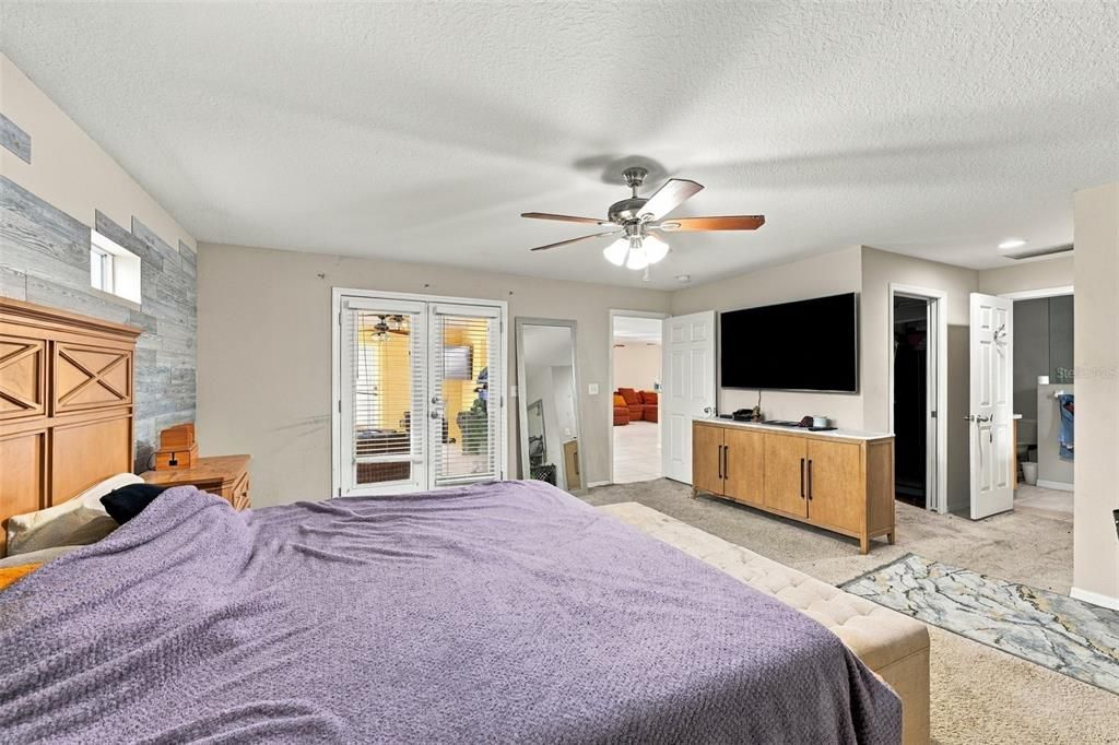 En Venta: $726,000 (4 camas, 2 baños, 2196 Pies cuadrados)