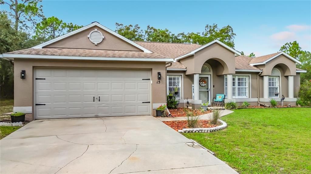 En Venta: $369,900 (4 camas, 2 baños, 2176 Pies cuadrados)