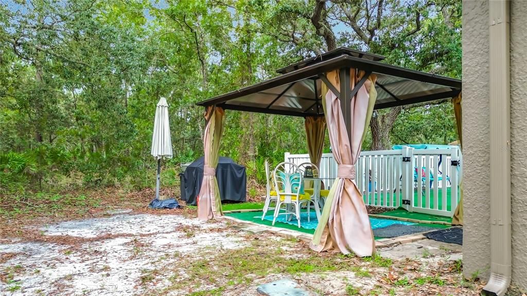 En Venta: $369,900 (4 camas, 2 baños, 2176 Pies cuadrados)