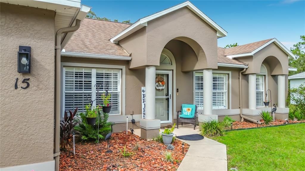 En Venta: $369,900 (4 camas, 2 baños, 2176 Pies cuadrados)