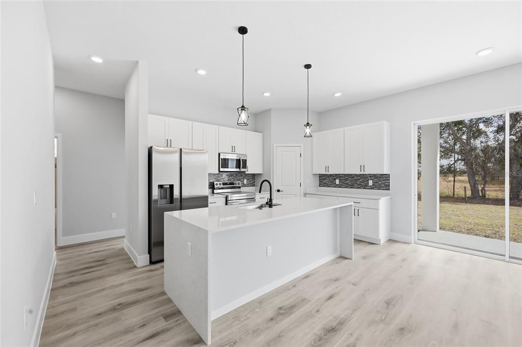 For Rent: $2,300 (4 beds, 3 baths, 1802 Square Feet)