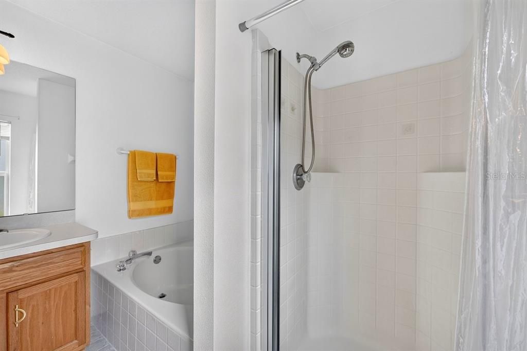 На продажу: $349,000 (3 спален, 2 ванн, 1621 Квадратных фут)