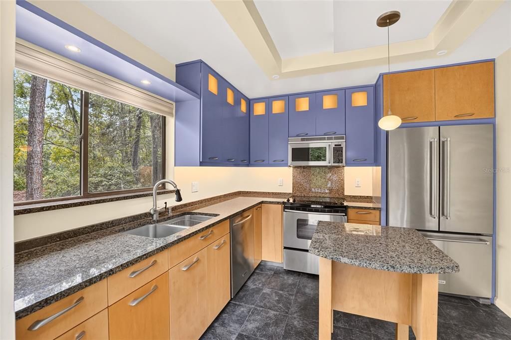En Venta: $249,000 (2 camas, 2 baños, 1255 Pies cuadrados)