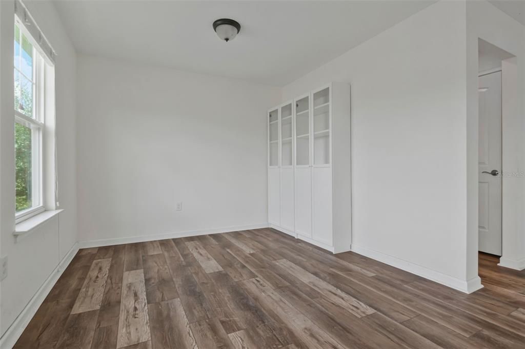 En Venta: $400,000 (3 camas, 2 baños, 2556 Pies cuadrados)