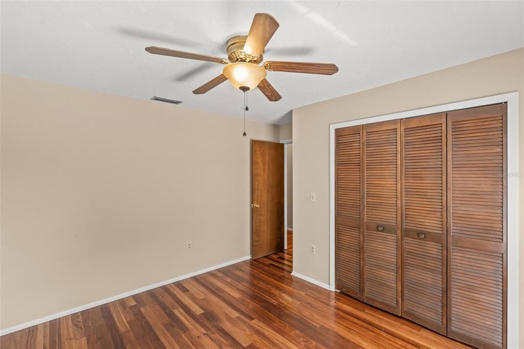 В аренду: $2,400 (2 спален, 2 ванн, 1243 Квадратных фут)