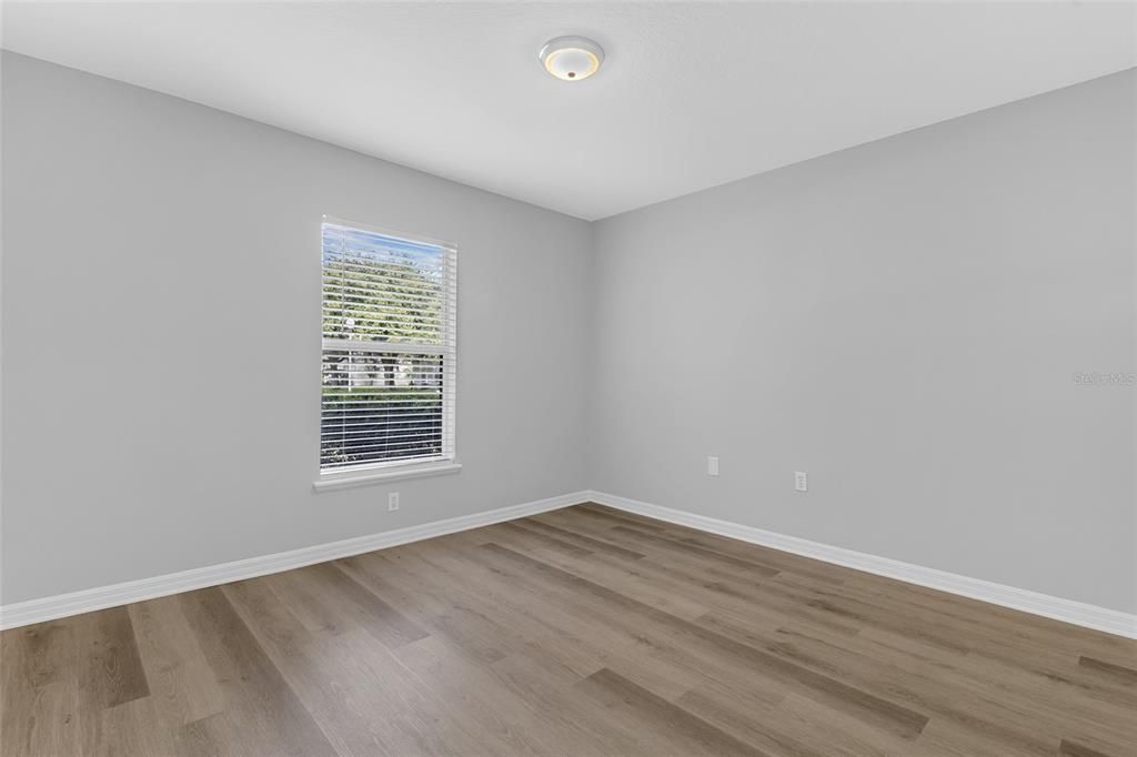 For Sale: $385,000 (3 beds, 2 baths, 1631 Square Feet)