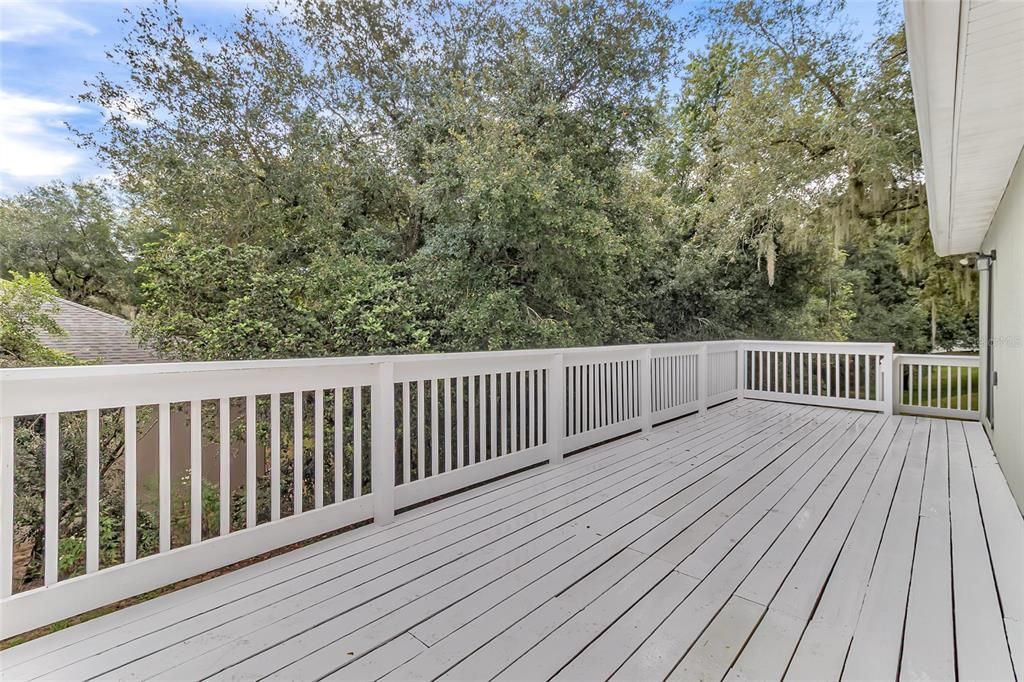 For Sale: $385,000 (3 beds, 2 baths, 1631 Square Feet)