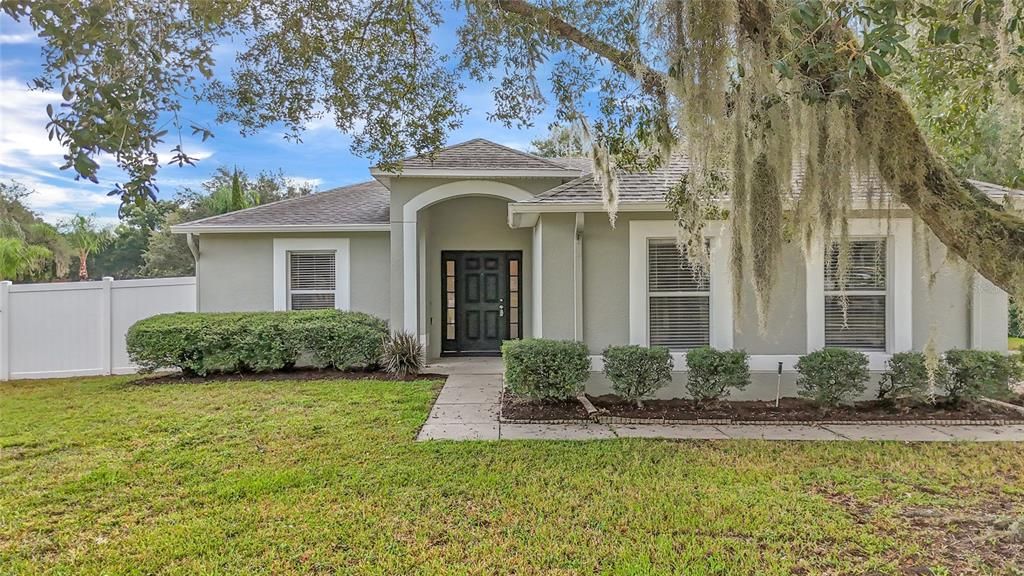 For Sale: $385,000 (3 beds, 2 baths, 1631 Square Feet)