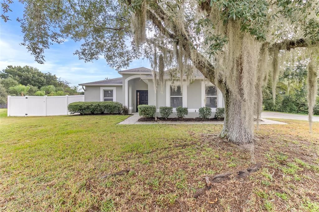 For Sale: $385,000 (3 beds, 2 baths, 1631 Square Feet)