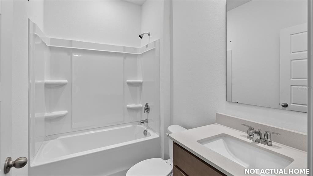 На продажу: $289,425 (3 спален, 2 ванн, 1287 Квадратных фут)
