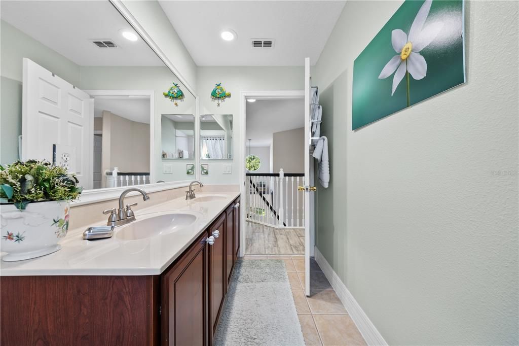 For Sale: $719,000 (5 beds, 3 baths, 3100 Square Feet)
