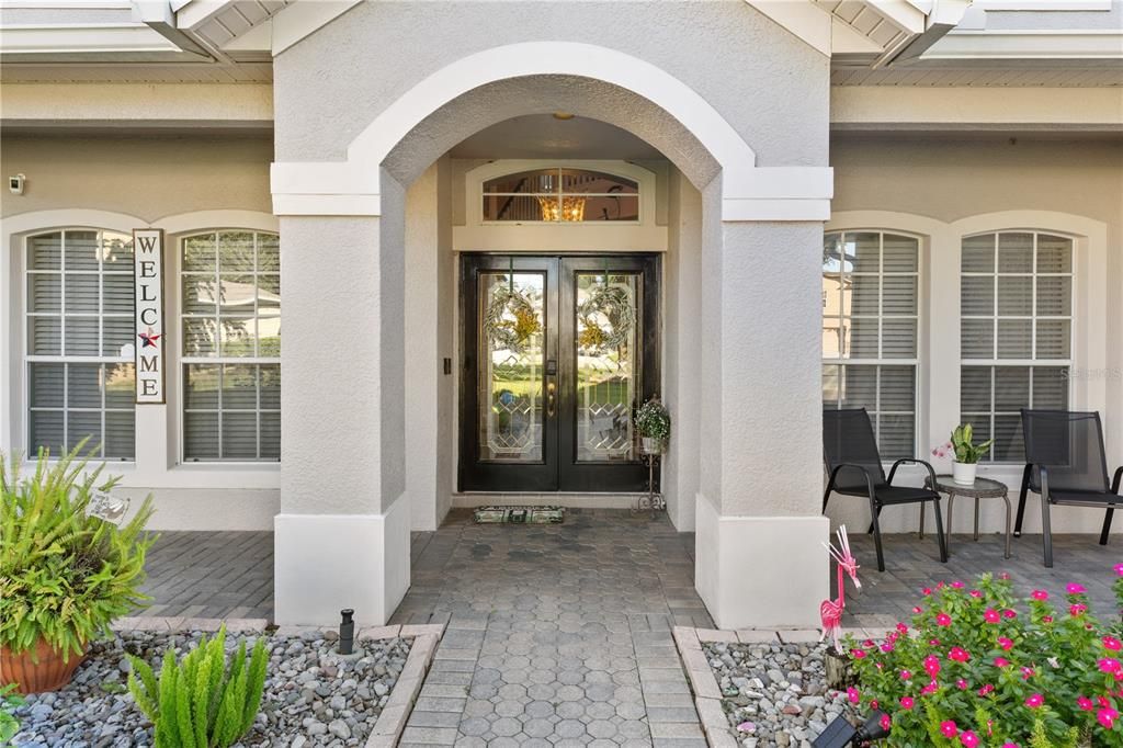 For Sale: $719,000 (5 beds, 3 baths, 3100 Square Feet)