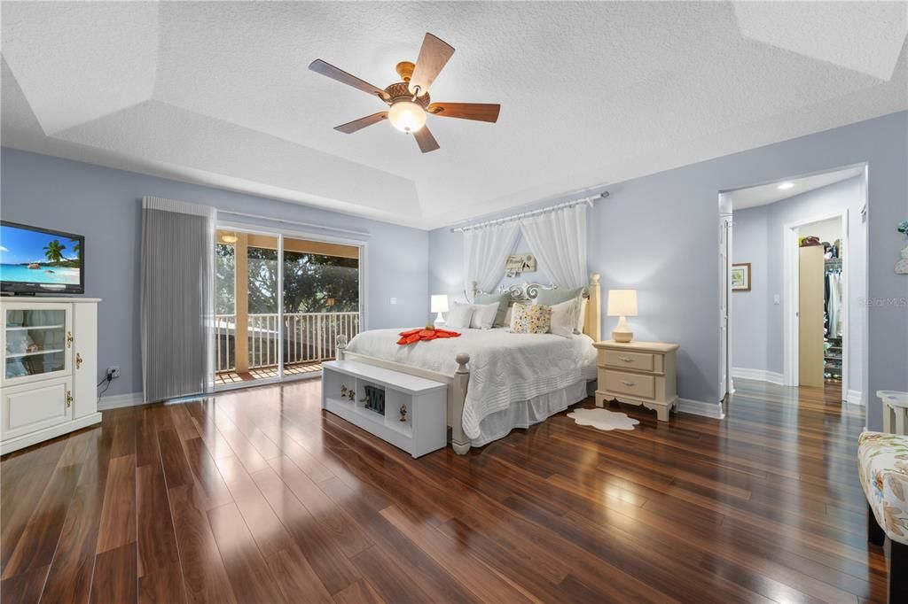 For Sale: $719,000 (5 beds, 3 baths, 3100 Square Feet)