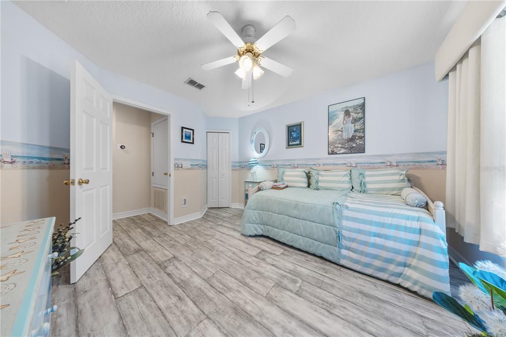 For Sale: $719,000 (5 beds, 3 baths, 3100 Square Feet)