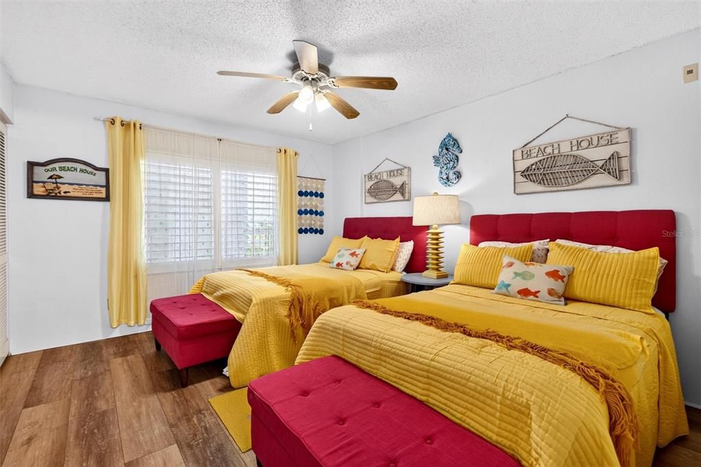 En Venta: $449,000 (2 camas, 2 baños, 1383 Pies cuadrados)