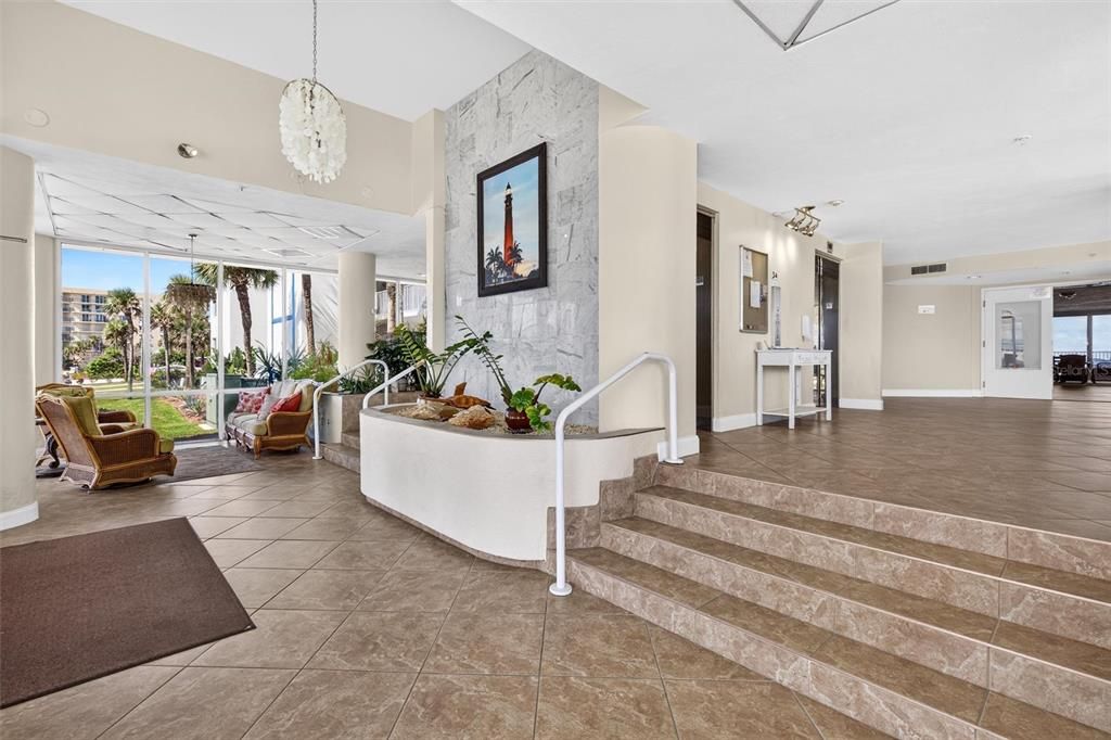 En Venta: $449,000 (2 camas, 2 baños, 1383 Pies cuadrados)