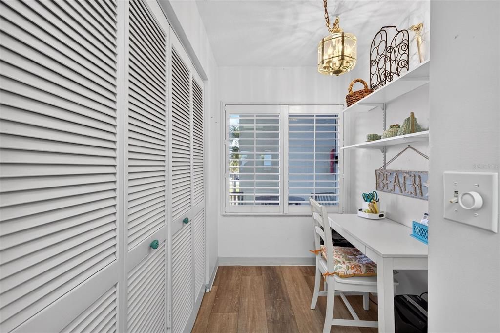 En Venta: $449,000 (2 camas, 2 baños, 1383 Pies cuadrados)