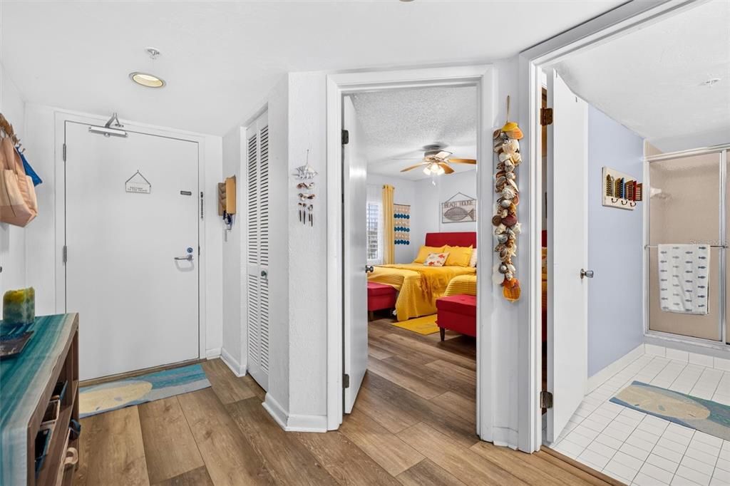 En Venta: $449,000 (2 camas, 2 baños, 1383 Pies cuadrados)