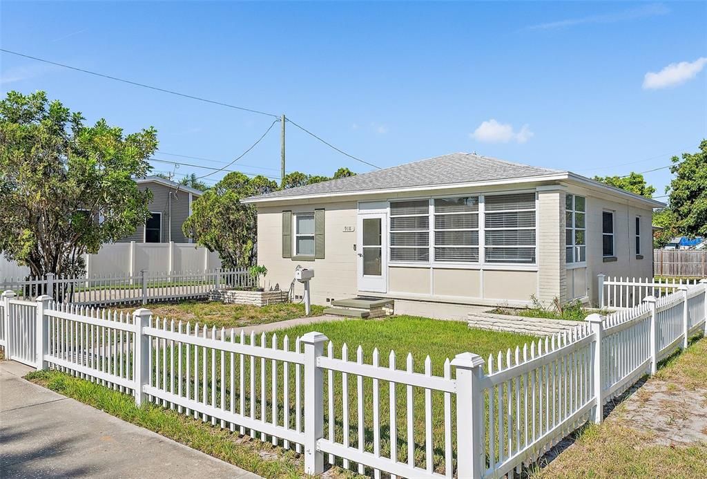 En Venta: $465,000 (3 camas, 2 baños, 1490 Pies cuadrados)