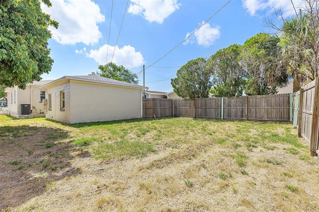 En Venta: $465,000 (3 camas, 2 baños, 1490 Pies cuadrados)