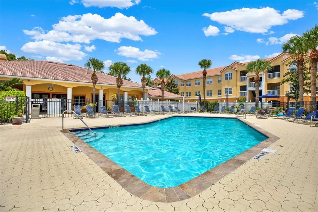 For Sale: $199,900 (1 beds, 1 baths, 725 Square Feet)