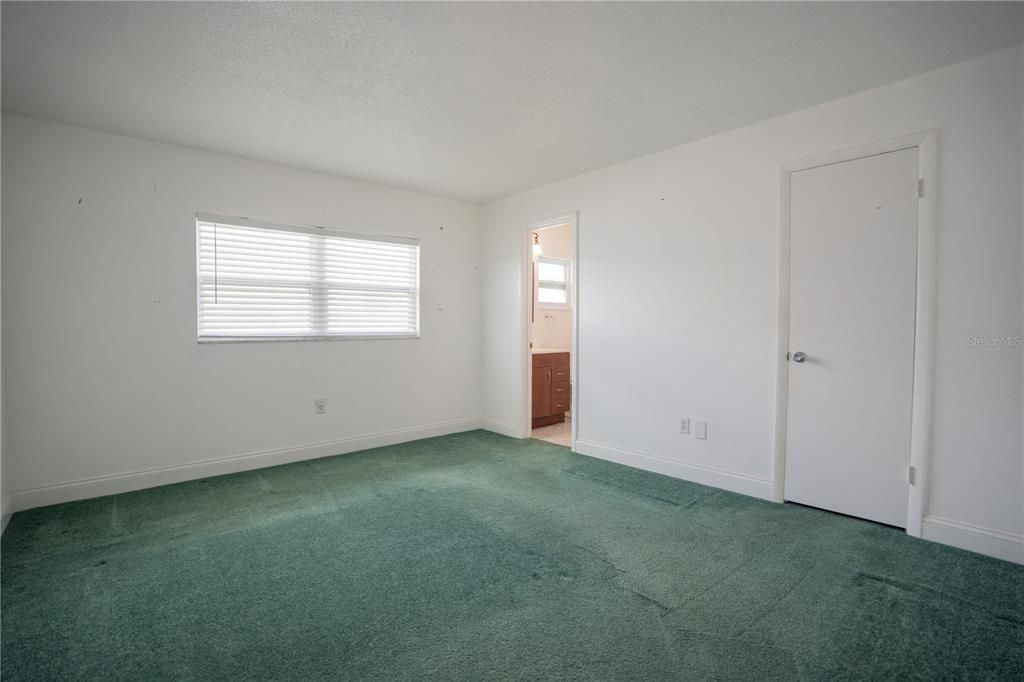 En Venta: $179,000 (2 camas, 2 baños, 1176 Pies cuadrados)
