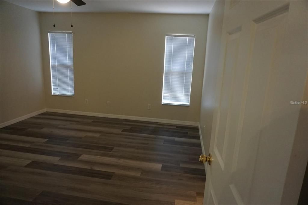 En Venta: $299,900 (3 camas, 2 baños, 1606 Pies cuadrados)