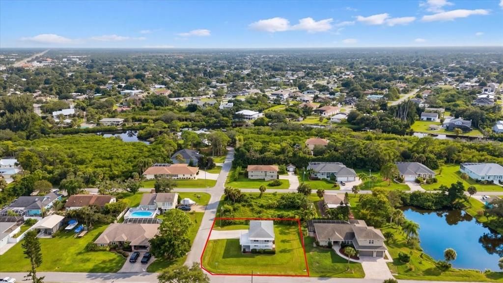 На продажу: $285,000 (2 спален, 3 ванн, 1456 Квадратных фут)
