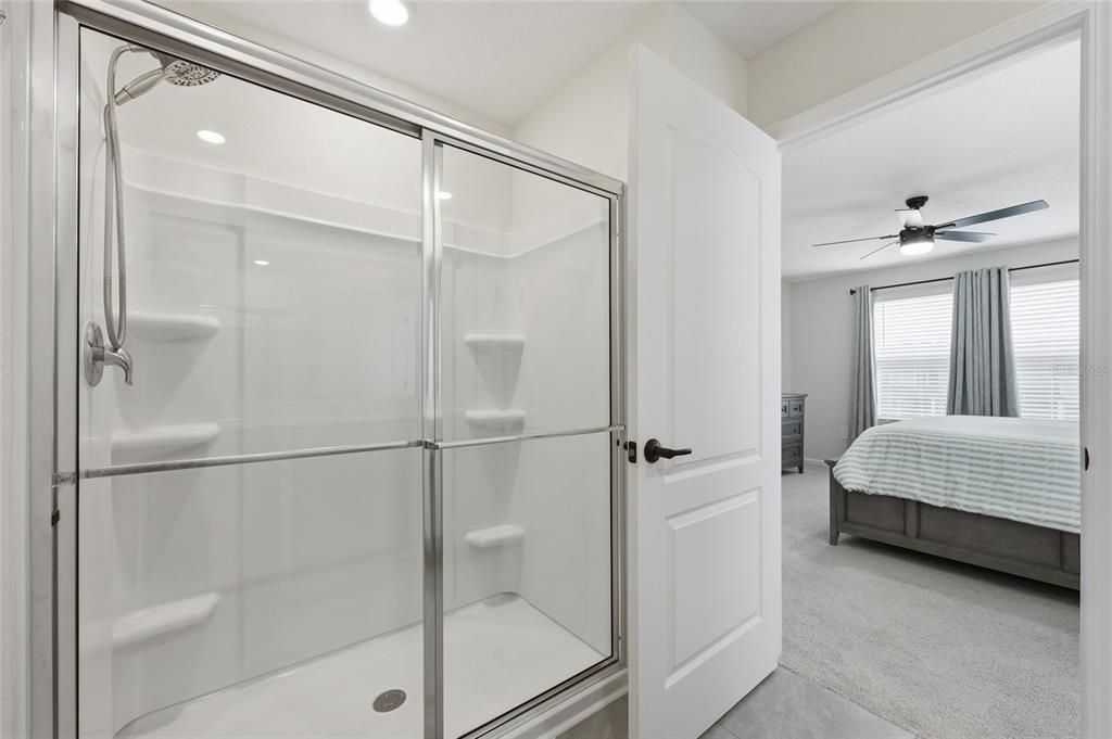 For Sale: $289,000 (3 beds, 2 baths, 1795 Square Feet)