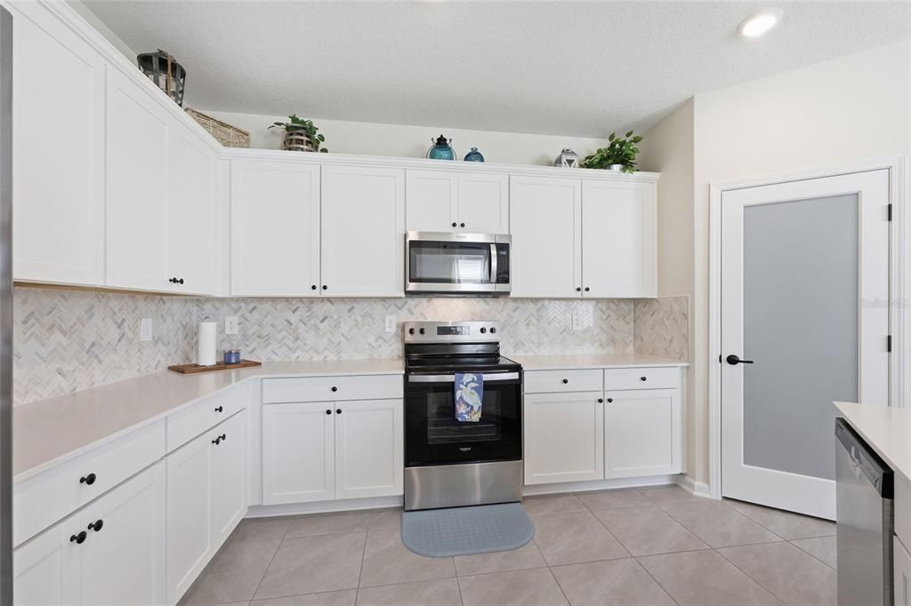 For Sale: $289,000 (3 beds, 2 baths, 1795 Square Feet)