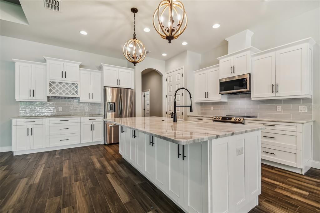 For Rent: $3,495 (4 beds, 3 baths, 2621 Square Feet)