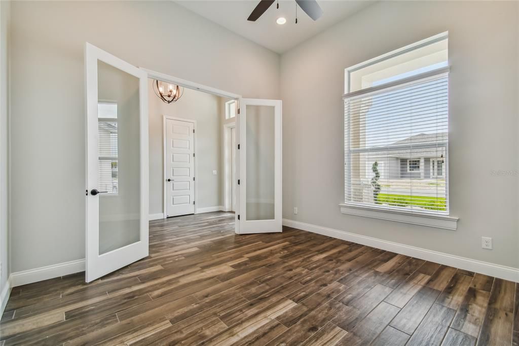 For Rent: $3,495 (4 beds, 3 baths, 2621 Square Feet)